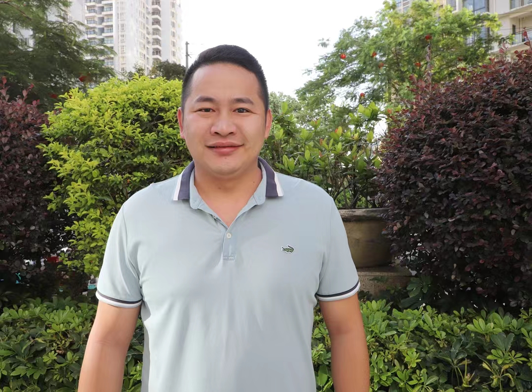 ����������