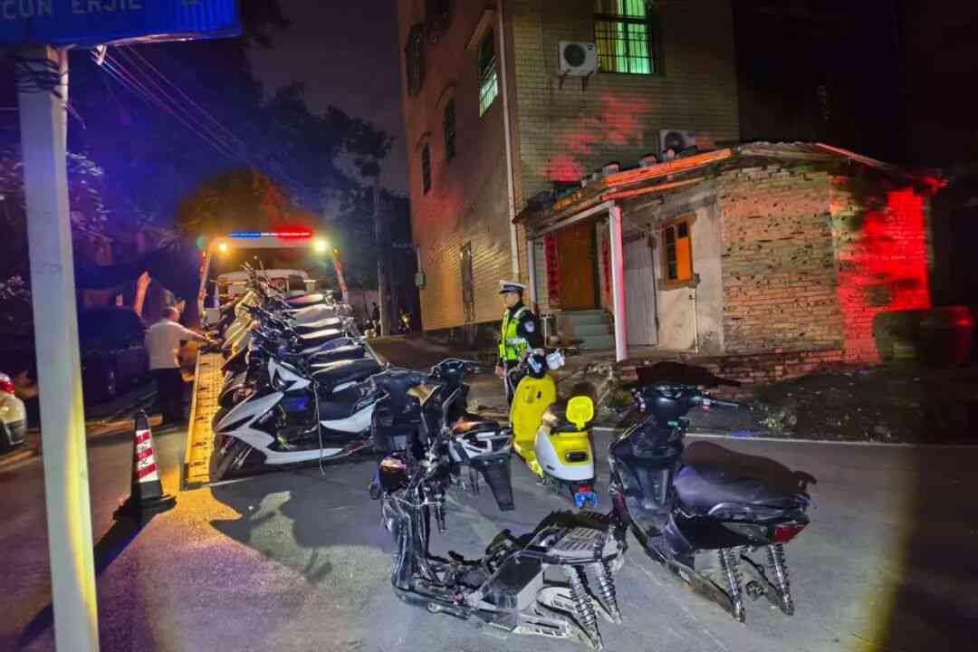 ����һ�綯���Ƿ���װ�ѵ㱻�ˣ�3�˱�ץ��18̨�����ۣ�