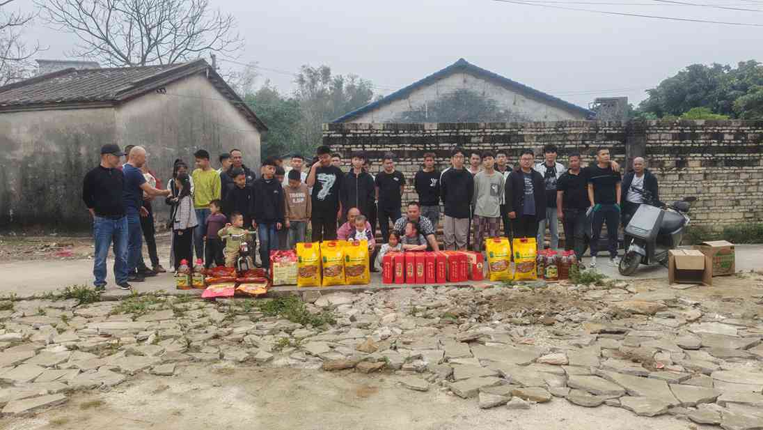 合浦西场这些年轻人好样的!一件事连续做了7年!