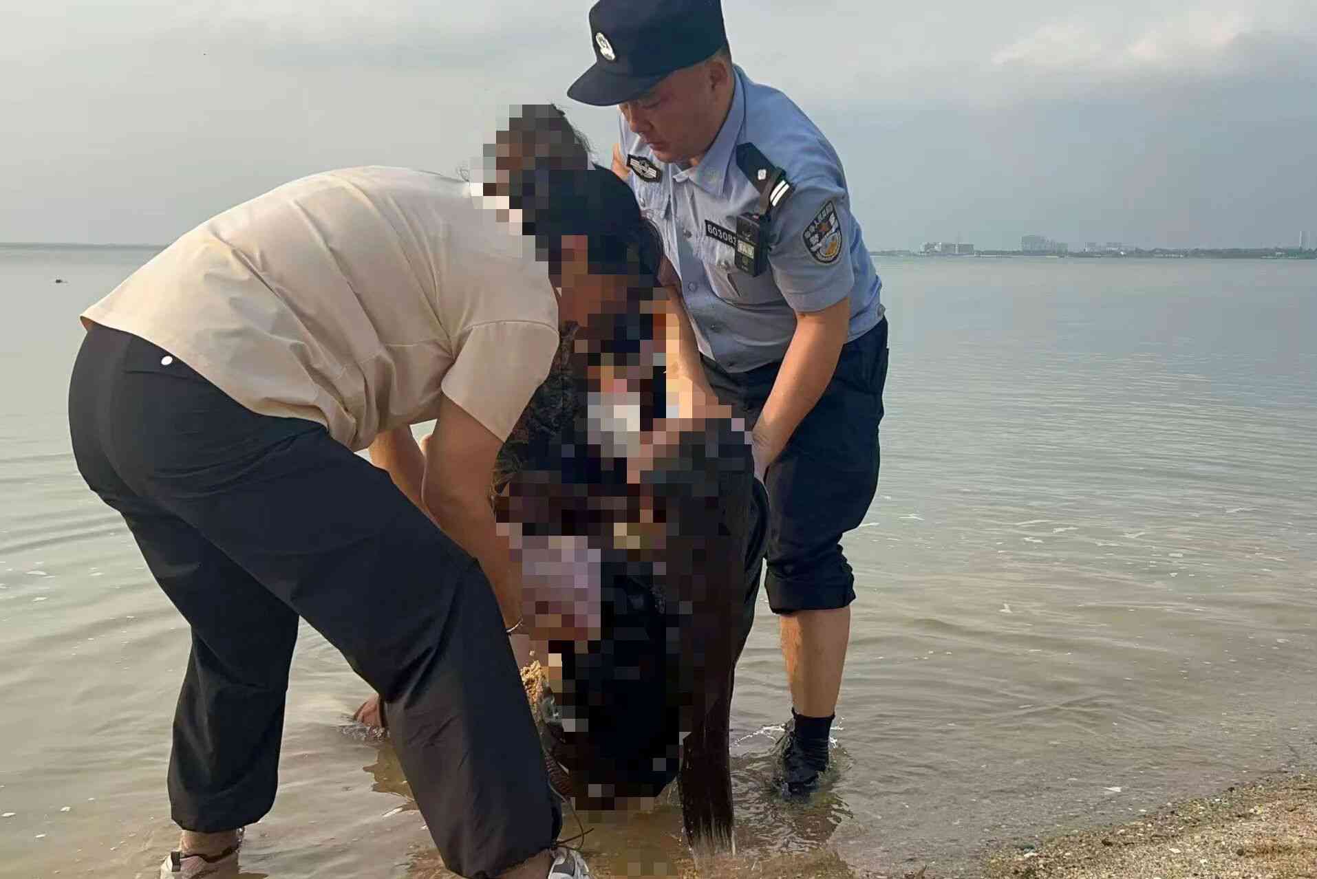 ���������£�����һŮ����������